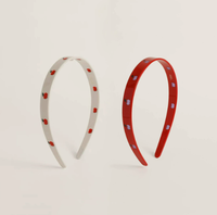 Bandeau pour cheveux rouge pomme avec une touche féminine unique. Barrettes à cheveux en feuille d'acétate faites à la main pour une coiffure légère et fraîche.
