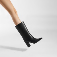 Bottes mi-mollet élégantes classiques bicolores noires en cuir PU brillant avec fermeture éclair pour femme Moncheer, idéales été, hiver, automne, avec talon compensé rehaussant la taille