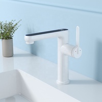 Design de mode Salle de bain LED Affichage intelligent Température Lumière ambiante Affichage numérique Robinet de bassin d'eau chaude et froide