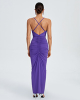 Robe de soirée longue décontractée et formelle pour femme Ocstrade, violette, à fines bretelles, col en V, avec roses 3D, fronces sur le devant et fente haute