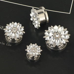 Nouveaux accessoires de perçage d'<span class=keywords><strong>oreille</strong></span> 2024 pour le marché européen et américain : Dilatateur d'<span class=keywords><strong>oreille</strong></span> <span class=keywords><strong>double</strong></span> corne Wish - Product Image 3