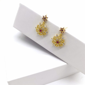 Boucles d'oreilles pendantes en cuivre doré incrustées de zircon à motif floral pour femmes, bijoux de fête, tige en argent 925, origine Yiwu - Product Image 4