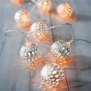 Popüler sıcak satış kapalı fas gümüş Metal küre fener LED peri dize zincir ışıkları tatil dekoratif festivali