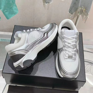 2025年ブランドのメンズとレディースのカジュアルスポーツシューズ - Product Image 4