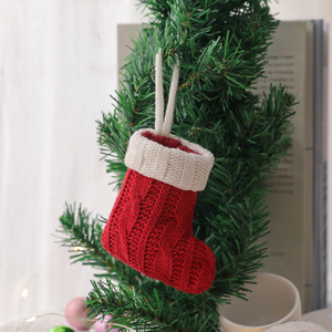 Décorations de Noël personnalisées 2025, chaussettes de Noël brodées de luxe, décorations de chaussettes de Noël en tricot - Product Image 4