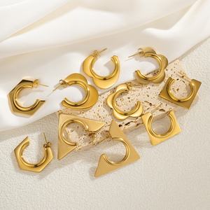 Pendientes de Aro Personalizables de Acero Inoxidable con Forma de Corazón Hueco, Triángulo y Flor, Chapados en Oro de 18K, Joyería de Moda, Regalo - Product Image 6