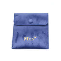Pochettes d'emballage de bijoux en daim doux de haute qualité personnalisées avec logo en relief sac conteneur de bijoux en relief personnalisé