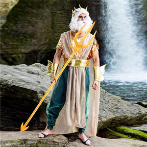 Cortège <span class=keywords><strong>de</strong></span> déguisement d'Halloween : sceptre, trident doré, accessoire <span class=keywords><strong>de</strong></span> fête dans une salle <span class=keywords><strong>de</strong></span> bal - Product Image 1