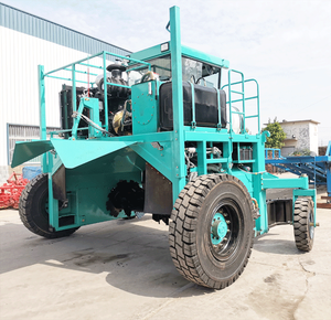 Autopropulsado máquina de compost - Product Image 1