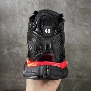 2026 Nuovi Designer Lanciano le <span class=keywords><strong>Scarpe</strong></span> Sportive LED OEM di Altissima Qualità, <span class=keywords><strong>Scarpe</strong></span> Casual Futuristiche e Trendy - Product Image 2