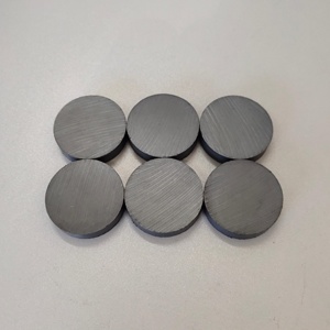 <span class=keywords><strong>Aimants</strong></span> en céramique en forme de pièce de monnaie, puissants <span class=keywords><strong>aimants</strong></span> en ferrite, disques magnétiques de qualité pour applications thérapeutiques et publicitaires - Product Image 3