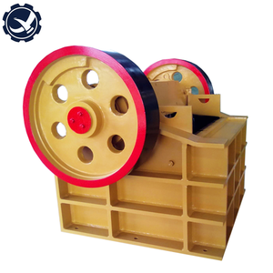 Trituradora de Mandíbulas Pequeña PE 150x250, Trituradora de Roca Portátil con Motor Diésel para <span class=keywords><strong>Mini</strong></span> Canteras - Product Image 1