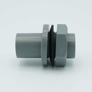 Prise filetée industrielle en PVC de type droit pour traversée de mur avec inclinaison à 3 degrés - Product Image 4