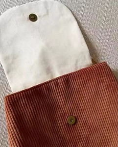 Borsa da viaggio portatile da <span class=keywords><strong>donna</strong></span> per uscire all'ingrosso di velluto a coste marrone e <span class=keywords><strong>bianco</strong></span> con giunzione alla moda zaino da <span class=keywords><strong>donna</strong></span> - Product Image 4