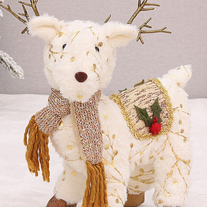 Ensemble de figurines de rennes en peluche avec écharpe et décorations de houx pour la décoration de salon de Noël - Product Image 4