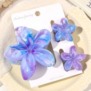 3-teiliges Set Bunte Harz-Blumen Haarspangen für Frauen und Mädchen, Süße Farbige Haarklammern für Frühling, Sommer und Herbst - Product Image 3