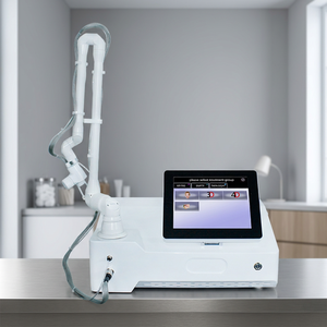 Máquina de Láser Fraccional de CO2 con Tubo de RF para Rejuvenecimiento de la Piel, Eliminación de Estrías, Tensado Vaginal, Láser Fraccional de CO2 para Uso en Salón - Product Image 2
