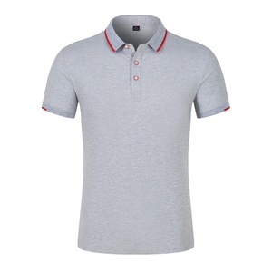 T-shirt basique ajusté pour homme - Design uni et épuré pour logos personnalisés, idéal pour les restaurants et les hôtels - Product Image 4