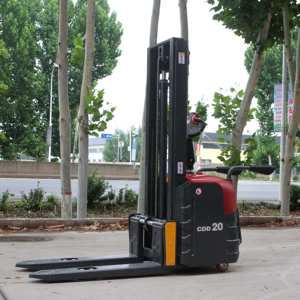 Xe nâng điện đứng lái 2 tấn giá xuất xưởng, có tay vịn bên, chiều cao nâng 3 mét, đang bán - Product Image 2