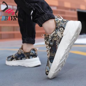 Zapatillas deportivas casuales para hombre con puntera, transpirables, suela suave, forro de malla, antideslizantes para primavera y otoño, que aumentan la altura, estilo urbano. - Product Image 3