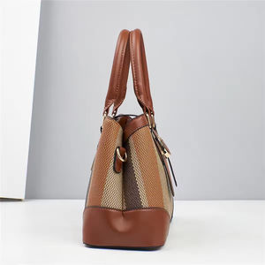 Sac à main en cuir PU imprimé personnalisé, sac à bandoulière classique pour femmes, sac à main en polyester avec fermeture éclair en PU - Product Image 6