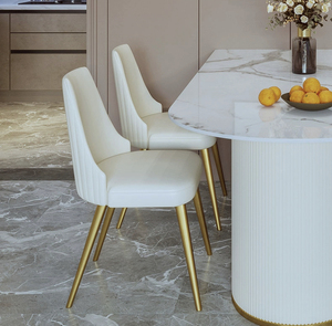 <span class=keywords><strong>Tavolo</strong></span> da pranzo per il tempo libero con piastra in roccia naturale di alta qualità con gamba a colonna romana in legno massello di lusso di design della Peninsula - Product Image 4