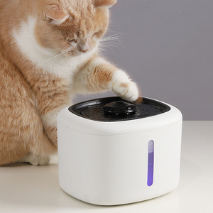 Bán buôn tự động thông minh Pet máy rút nước sinh hoạt Bộ Lọc Nước sạc điện Cat Dog lưu vực rắn nhựa thiết kế nóng bán - Product Image 2