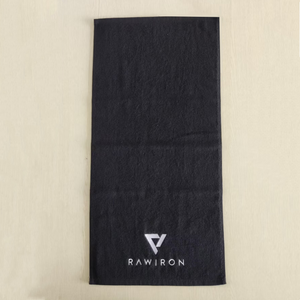 Toalla de Gimnasio Deportiva de Felpa Gruesa 100% Algodón con Logo Bordado Personalizado en Colores Blanco y Negro - Product Image 1