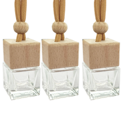 Diffuseur d'huiles essentielles vide en verre carré de 8 ml pour voiture, flacon pendentif d'aromathérapie avec bouchon en bois et sérigraphie