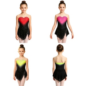 Robe de patinage artistique pour filles, imprimé cœur, strass, maille nude, jupe en mousseline, tenue de performance pour compétition de patinage sur glace, personnalisable - Product Image 1