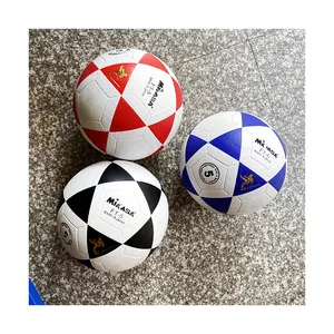 येक्सी थर्मल बॉन्डेड सॉकर बॉल स्टॉक पीवीसी साइज 5 फुटबॉल बॉल मिलासा ब्रांड प्रशिक्षण के लिए आधिकारिक लैमिनेटेड मैच बॉल SH24320