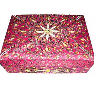 Caja Rectangular Bordada a Mano, Tela de Algodón con Diseño Floral, Accesorio de Decoración para el Hogar - Product Image 1
