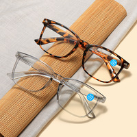 Yiwu moins cher presbyte aîné grand-père Anti lumière bleue bloquant la lumière bleue lecteurs ordinateur lunettes pour hommes femmes 1.5