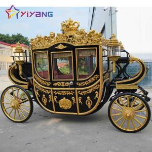 عربة زفاف ملكية ذهبية للبيع في الزفاف الملكي - Product Image 3