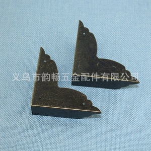 Antique Bronze Black Iron <b>Corner</b> Brace 7Cm Q235 Steel Drawer Hardware Protective <b>Bracket</b> <b>For</b> Furniture Decoration - Product Image 2