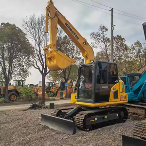 Komatsu-Pelleteuse hydraulique de 7 tonnes sur chenilles PC70 d'occasion à prix abordable avec moteur central et moteur - Product Image 3