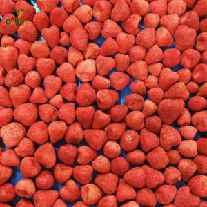 Fraises lyophilisées biologiques en gros, collation saine en vrac <span class=keywords><strong>au</strong></span> goût sucré <span class=keywords><strong>et</strong></span> acidulé, <span class=keywords><strong>fruits</strong></span> <span class=keywords><strong>confits</strong></span> sans OGM, emballage sous vide OEM - Product Image 1