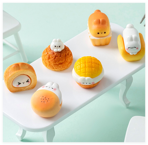 Venta al por mayor niños juegan pastel de hojaldre de resina <span class=keywords><strong>realista</strong></span> pan de piña cafetería comida y bebidas casa de muñecas supermercado decoración en miniatura - Product Image 5