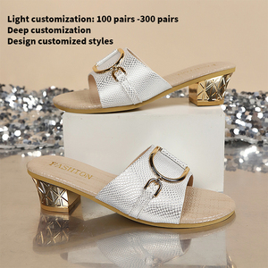 Nouvelles pantoufles sexy pour <span class=keywords><strong>femme</strong></span> à talons hauts, talon épais en cuir PU avec empeigne à sequins en forme d'écailles <span class=keywords><strong>de</strong></span> poisson, boucle métallique en D K9517 - Product Image 2
