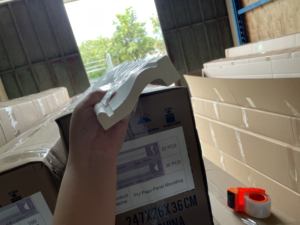 BD-84241 Guanyu Hôtel Décoration Moule Vente Chaude Mousse <span class=keywords><strong>LED</strong></span> Conceptions Fibre De Verre Gypse Plâtre Plafond Polyuréthane <span class=keywords><strong>Corniche</strong></span> - Product Image 3