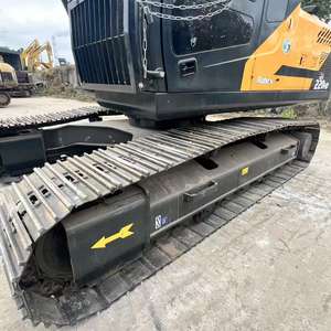 Excavatrice Hyundai HX220HD d'occasion de taille moyenne, 22 tonnes, 90% neuve, poids opérationnel, état d'usage, matériel de construction d'occasion Hyundai HX220HD - Product Image 5