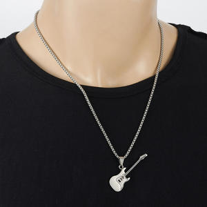 ギターシェイプヴィンテージネックレスステンレススチールジュエリーゴールドネックレスドバイデザインネックレス男性用 - Product Image 6