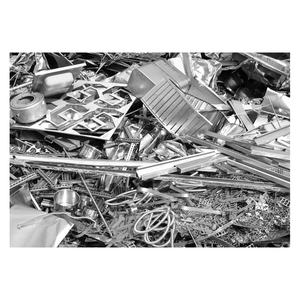 Chatarra de Acero Limpia para Fundición, Material Metálico Resistente y Alta Calidad Industrial, Chatarra de Corte HMS1 y 2 - Product Image 1