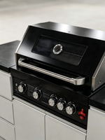 Îlot de cuisine extérieur gris clair moderne avec barbecue à gaz 5 brûleurs, plaque de cuisson 2 brûleurs, évier et plateau en acier inoxydable – Prêt pour les fêtes