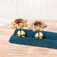 Trendige Damen-Ohrstecker aus 18K Sterlingsilber mit Granat-Blumen-Design, geometrisch rund, Brillantschliff, Verlobungs-, Hochzeits- und Partygeschenk