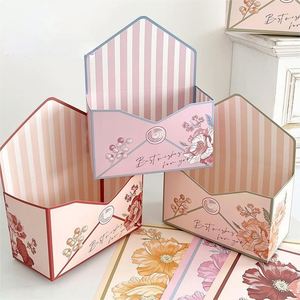 กล่องดอกไม้แบบซองจดหมายรุ่นใหม่ ถุงกระดาษลายดอกไม้ กล่องของขวัญทำมือ DIY สำหรับวันแม่ - Product Image 2
