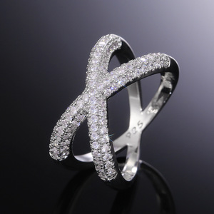 Anillo de Diamantes de Oro Blanco F439, Anillo de Compromiso de Lujo para Mujer, Corte Brillante Redondo, Color G Natural, Joyería de Oro de 18K - Product Image 2