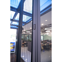 AMJ Façades standard australiennes Boîtier de projet réel Portes et fenêtres en aluminium et bois à double vitrage Fenêtres à battant avec écran