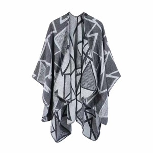 Poncho à géométrie traditionnelle pour femmes pour <span class=keywords><strong>Amazon</strong></span> Top Seller Vente en gros Cape Châle Echarpes et châles élégants - Product Image 6