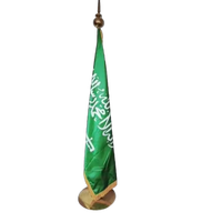 Drapeaux de sol en satin personnalisables haut de gamme pour événements d'entreprise et cérémonies gouvernementales – Anti-plis, durables et écologiques